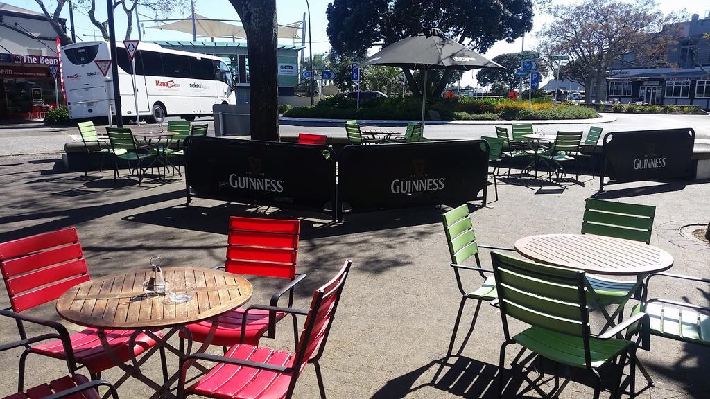 Whakatane Hotel Экстерьер фото