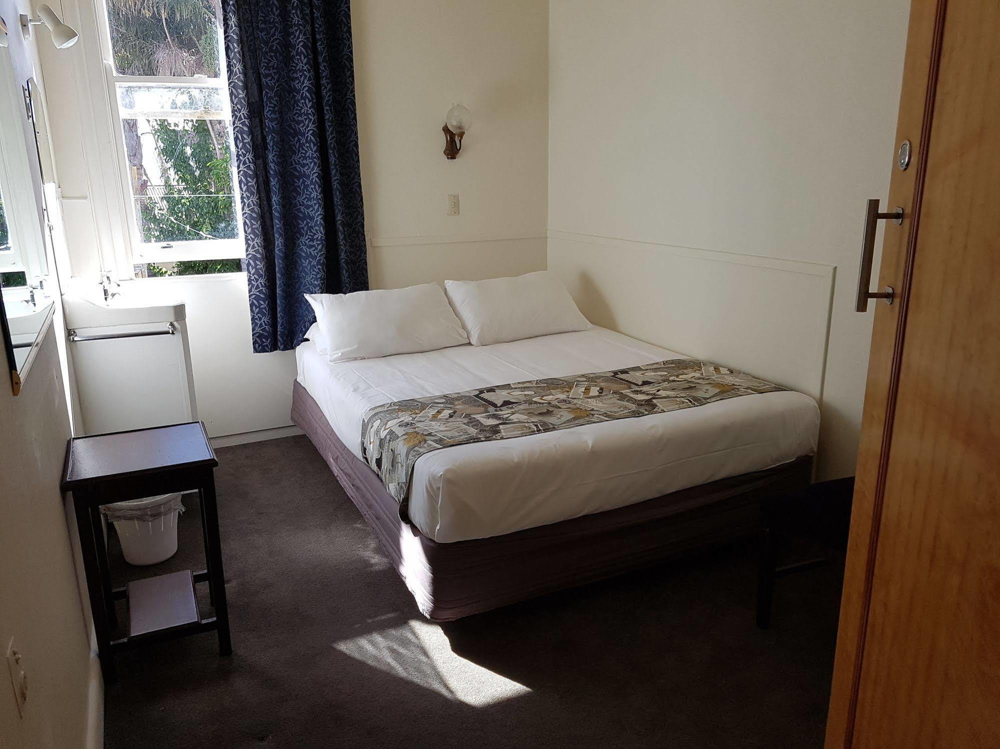 Whakatane Hotel Экстерьер фото