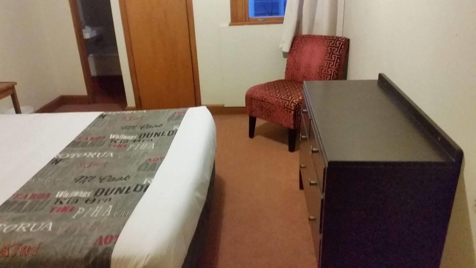 Whakatane Hotel Экстерьер фото