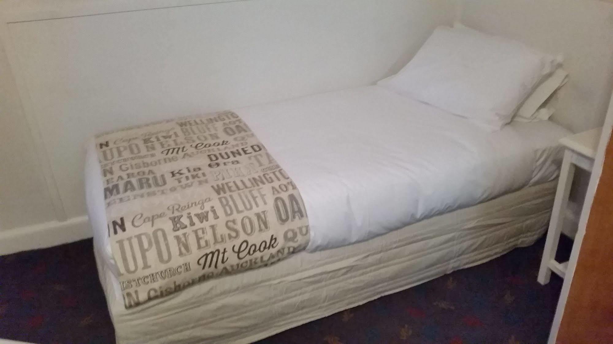 Whakatane Hotel Экстерьер фото
